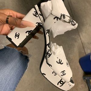 Chanel CC logo platform!!!